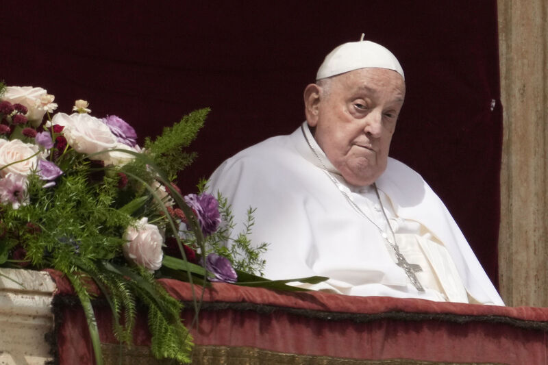 Pope Francis appears on the central lodge of St. Peter's Basilica to bestow the Urbi et Orbi (Latin for to the city and the world) blessing at the end of the Easter mass presided over by Cardinal Angelo Comastri in St. Peter's Square at the Vatican Sunday, April 20, 2025. (AP Photo/Gregorio Borgia) Pope Francis appears on the central lodge of St. Peter's Basilica to bestow the Urbi et Orbi (Latin for to the city and the world) blessing at the end of the Easter mass presided over by Cardinal Angelo Comastri in St. Peter's Square at the Vatican Sunday, April 20, 2025. (AP Photo/Gregorio Borgia)