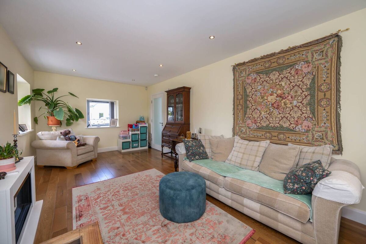 Ground floor Living room 