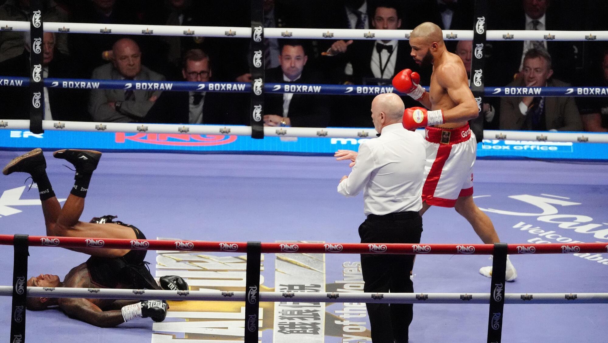 Eubank Jr beats Benn by unanimous decision after gripping battle 