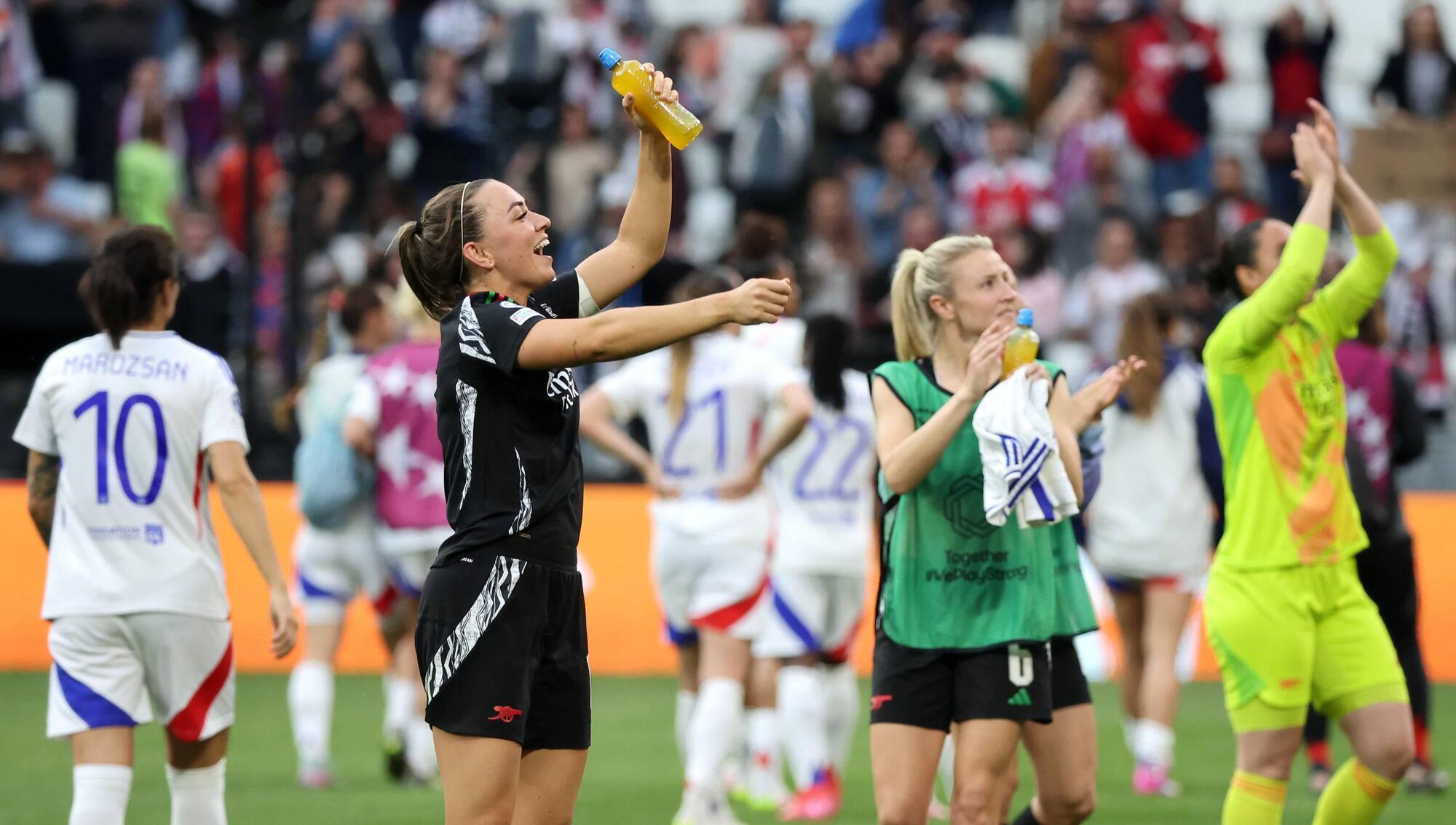 Arsenal into Women's Champions league final after stunning win in Lyon 