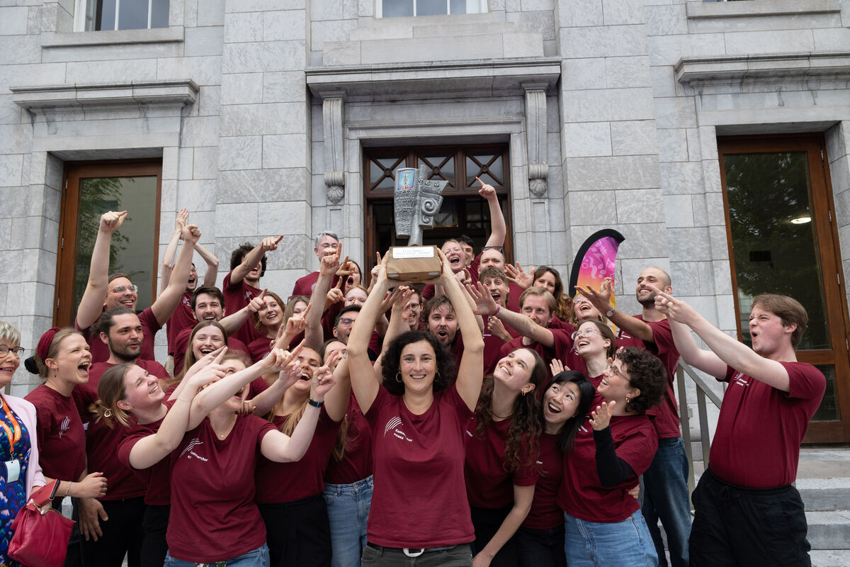 First place and winners of the Fleischmann International Trophy, Conductor Donka Miteva First place and winners of the Fleischmann International Trophy, Conductor Donka Miteva