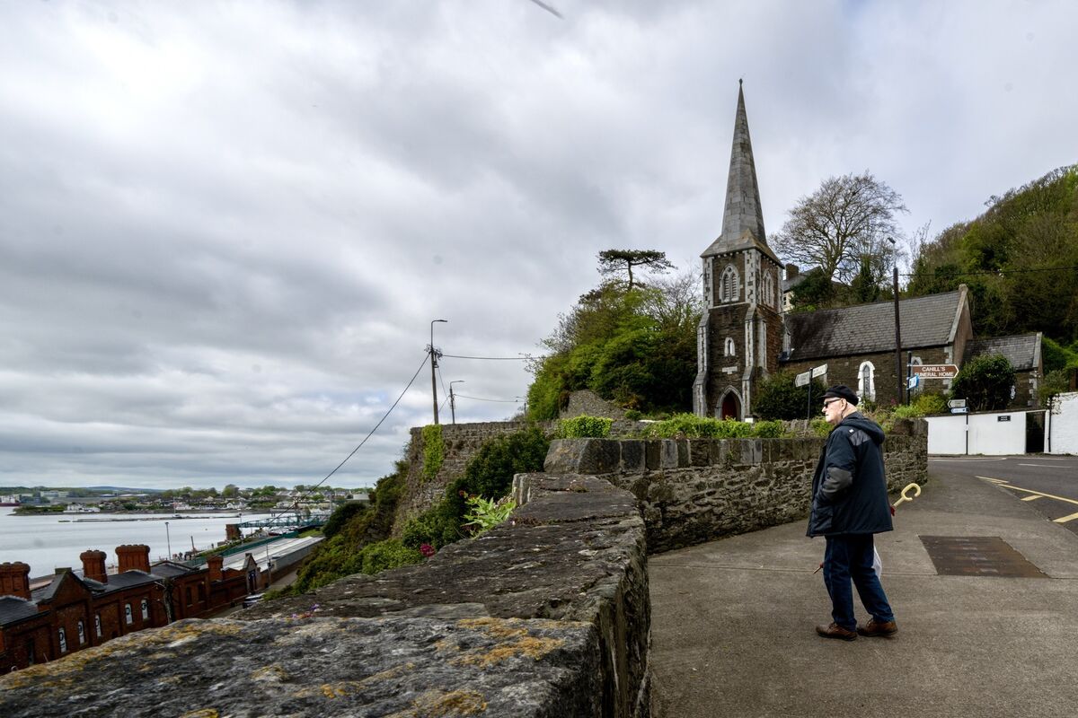 Housed in a former Scots Presbyterian Church, the Cobh Museum offers a more intimate look at local history. Its exhibits include personal artefacts, naval memorabilia, and archival documents that reflect the town’s deep connections to the sea, religion, and the changing face of East Cork over the centuries. 