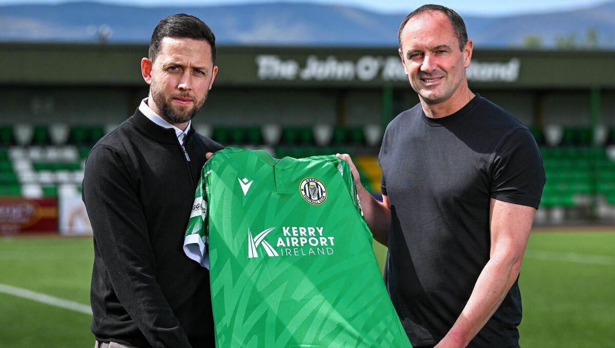 Colin Healy with Kerry FC CEO Billy Dennehy. Pic: Brendan Moran/Sportsfile