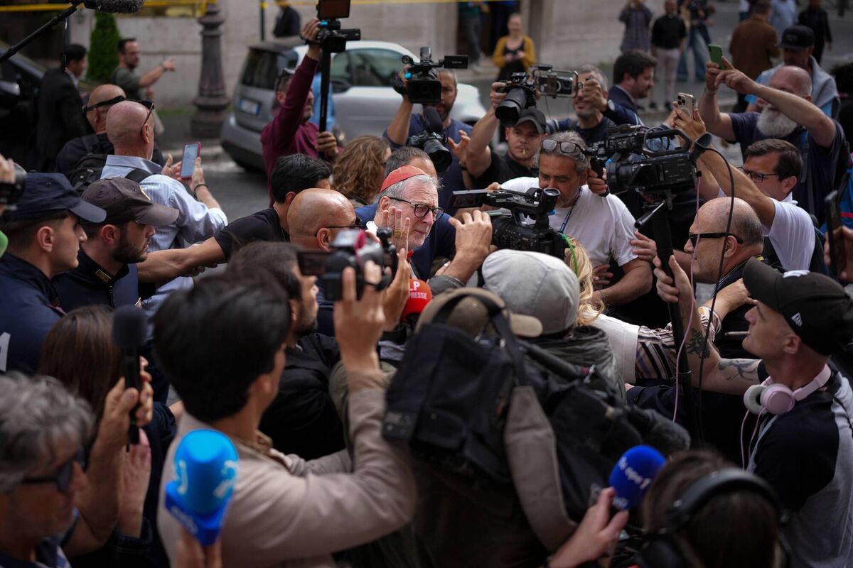 ROME, ITALY - MAY 05: Cardinal Claudio Gugerotti faces the media as he arrives at the Vatican for a College of Cardinals' meeting on May 05, 2025 in Rome, Italy. (Photo by Christopher Furlong/Getty Images)