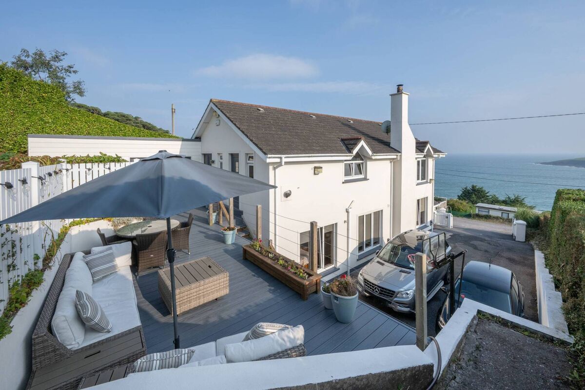 Whistler is a house with studio apartment at the back within a stone's skip of the beach Whistler is a house with studio apartment at the back within a stone's skip of the beach