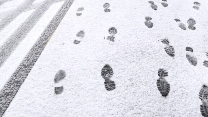 Met Éireann issues weather warnings for 9 counties Met Éireann issues weather warnings for 9 counties