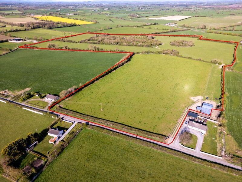 The locality is well supported by an established farming infrastructure with abattoirs, contractors, merchants, Nenagh livestock market, and other service industries, which are all close at hand.
