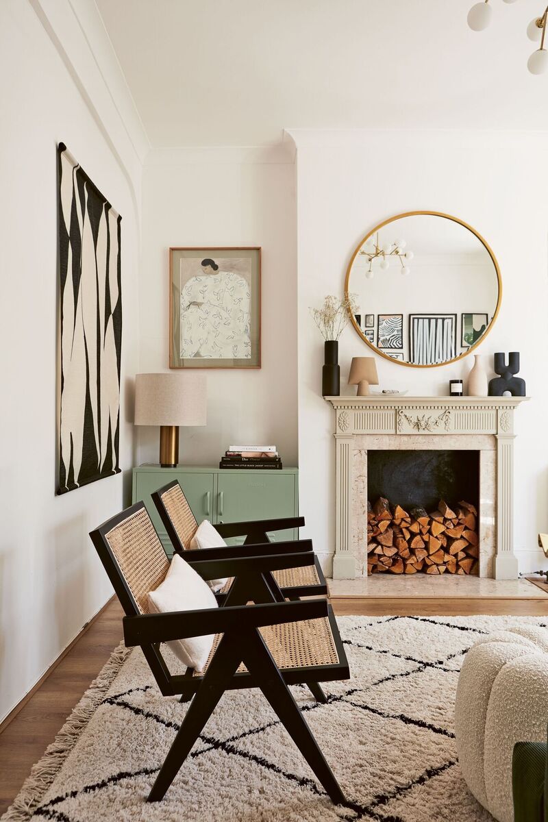 Being able to take your own furniture to your new rental instantly gives a feeling of home. Being able to take your own furniture to your new rental instantly gives a feeling of home.