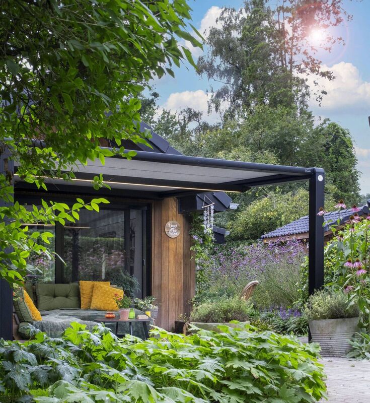 A retractable pergola offers great versatility, here in aluminium from a selection at Outdoor Living. Model shown from Verano (NL), Outdoor.