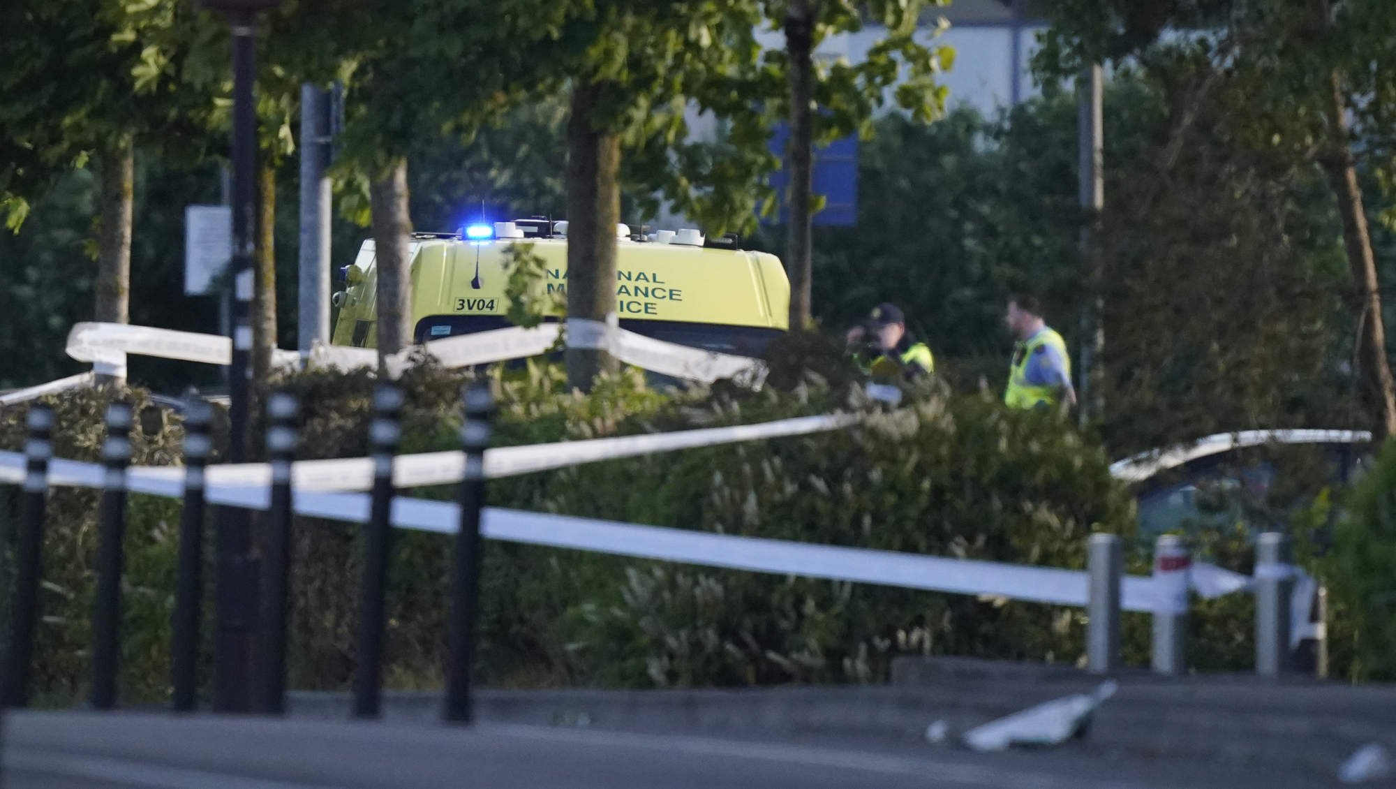 Man dead, army bomb disposal team called to Carlow shopping centre