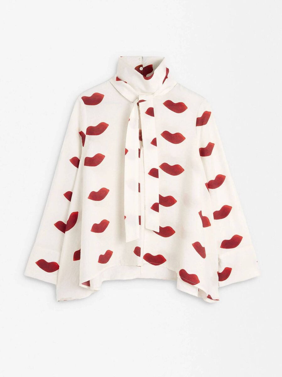 Fashion Lip print shirt, €39.99, Parfois.