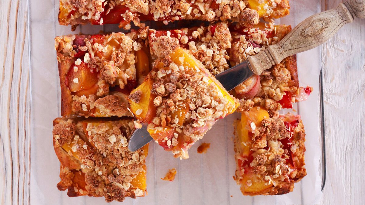 Peach Traybake