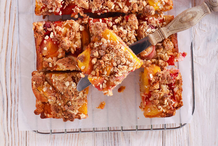 Peach Traybake