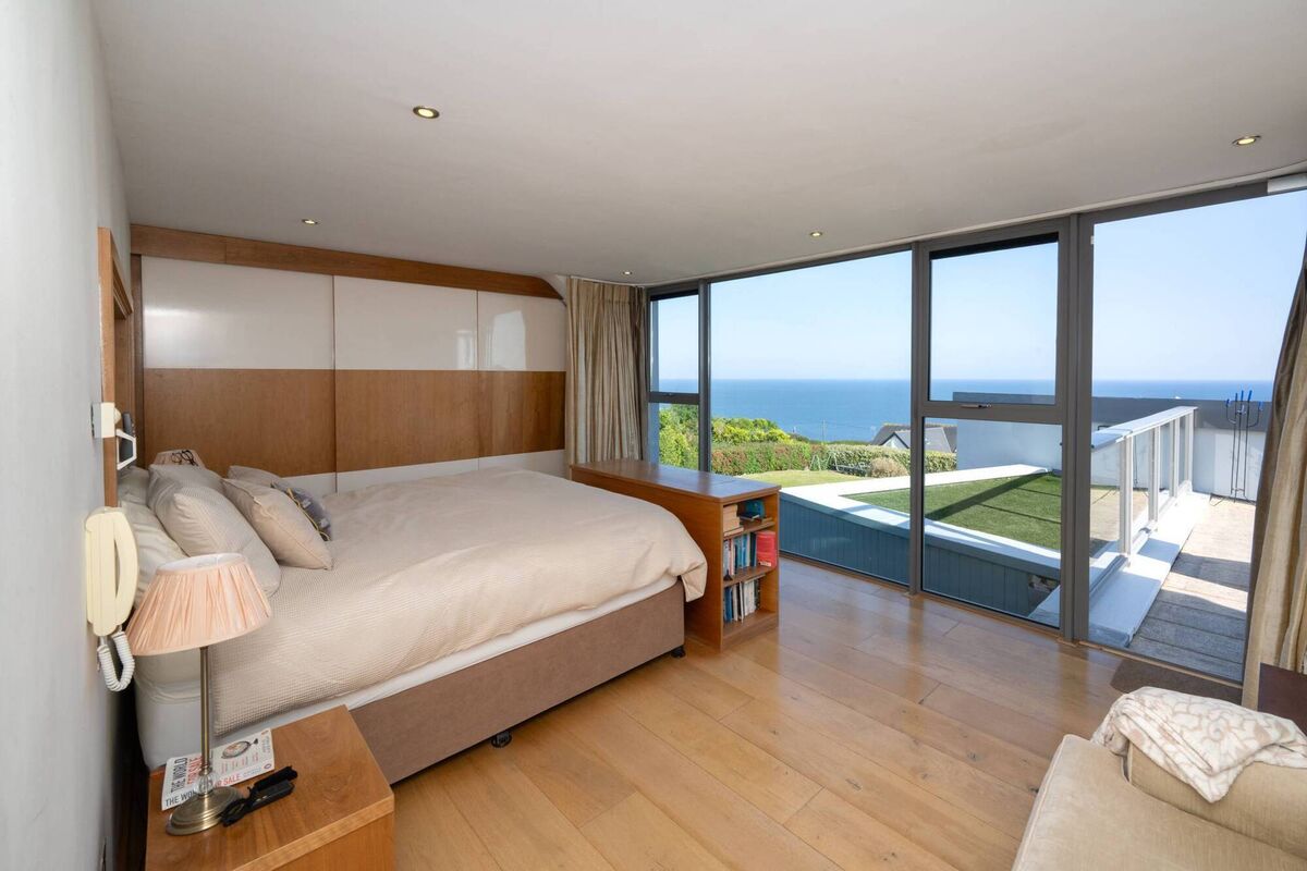 Main bedroom
