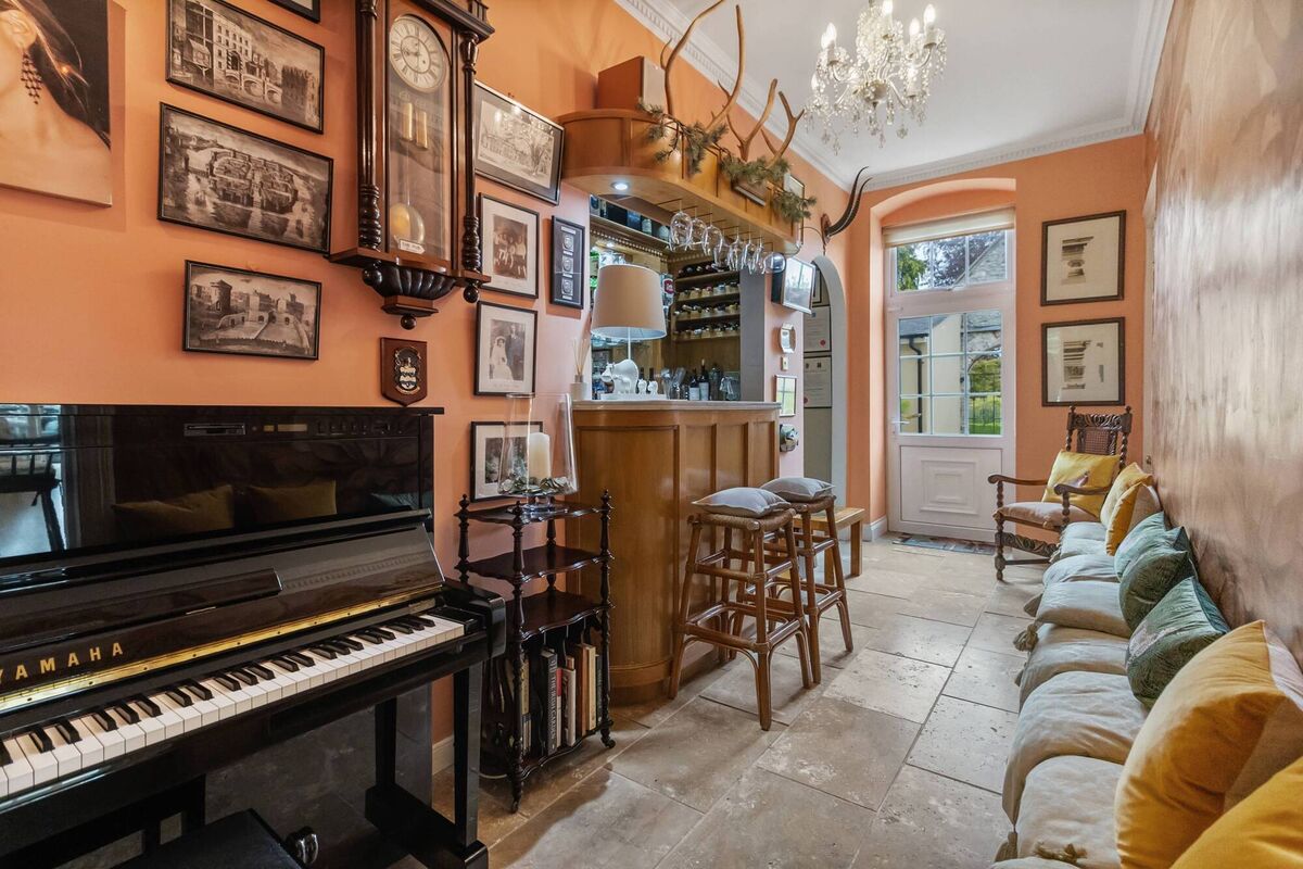 Home bar was a terrific entertainment space