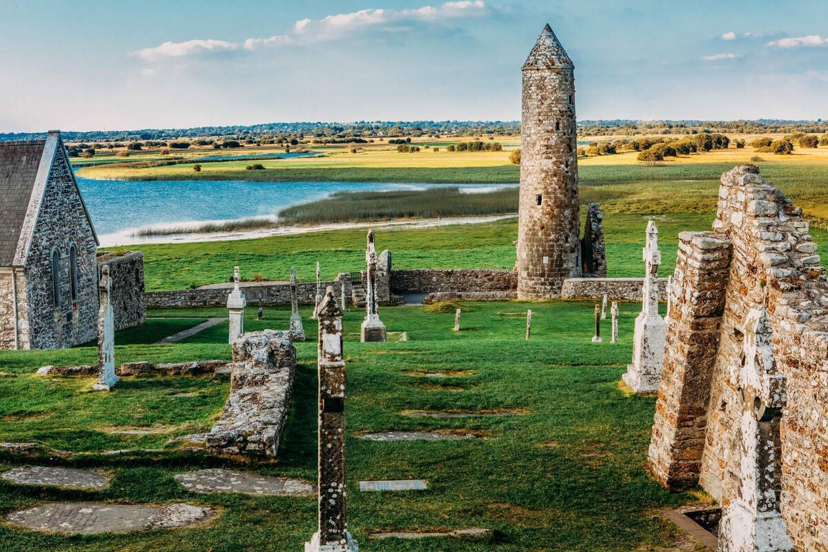 For walking and cycling trails, to golf courses, water activities and adventure sports, the River Shannon and Grand Canal offer nature and thrills in spades. 