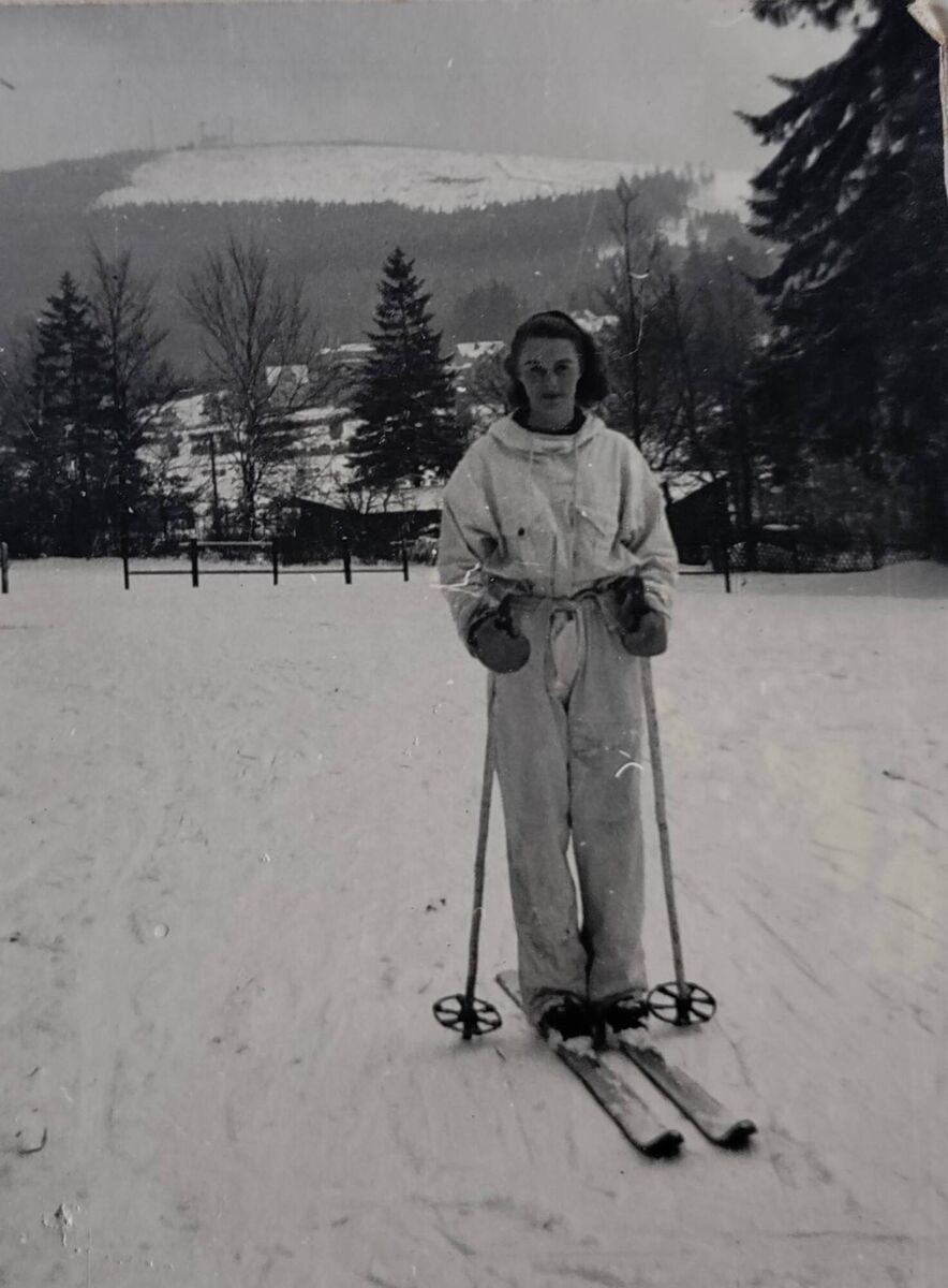 Jennifer Sleeman skiing in Germany in the 1950s. Photo courtesy of the Sleeman family.