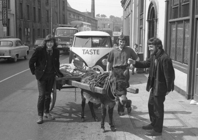 Rory Gallagher with the Taste outside the Cavern Club on Leitrim Street in Cork in 1966. Picture courtesy of the Gallagher family 