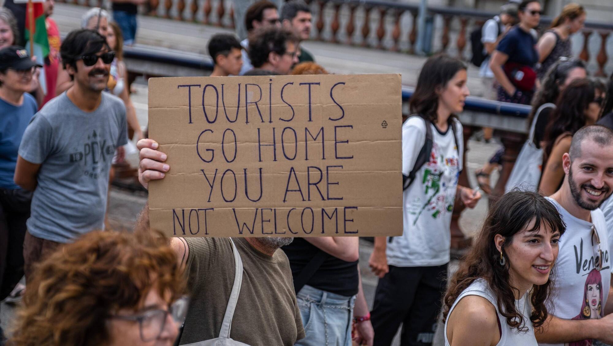 Water pistols at the ready: Irish holidaymakers in firing line for anti-tourism protests