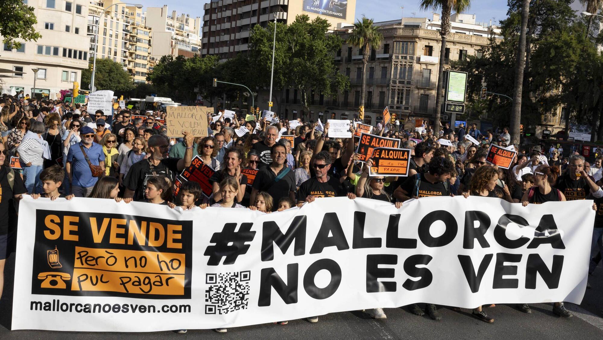 Campaigners protest against overtourism in Southern European hotspots