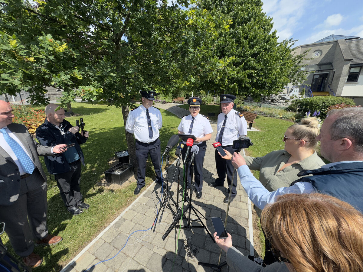 Superintendent Anthony Farrell, Assistant Commissioner Paula Hilman, and press officer Liam Geraghty talking to the press about the shooting at Fairgreen Shopping Centre. Picture: Sasko Lazarov/RollingNews.ie