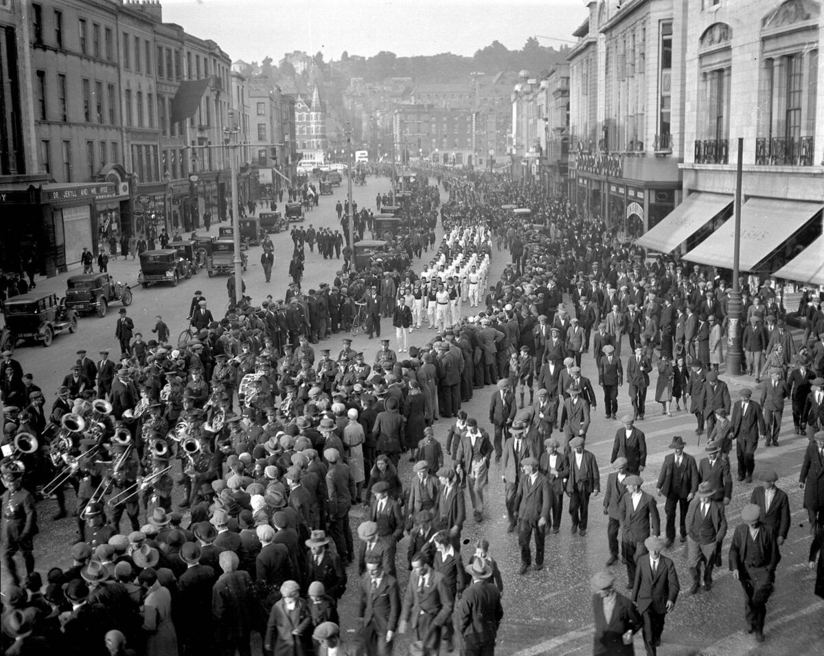 Olympic champions Bob Tisdall and Dr Pat O'Callaghan feted in Cork in '32 Olympic champions Bob Tisdall and Dr Pat O'Callaghan feted in Cork in '32