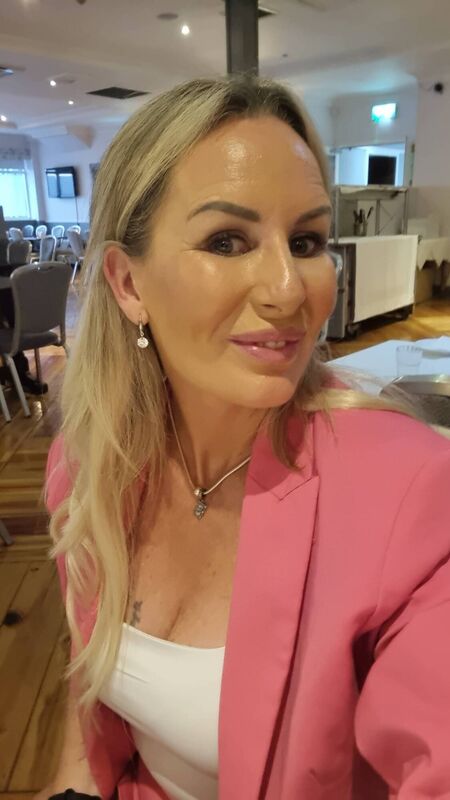 Gillian Ryan was diagnosed with lung cancer a few days after her 40th birthday in November 2021. Gillian Ryan was diagnosed with lung cancer a few days after her 40th birthday in November 2021.