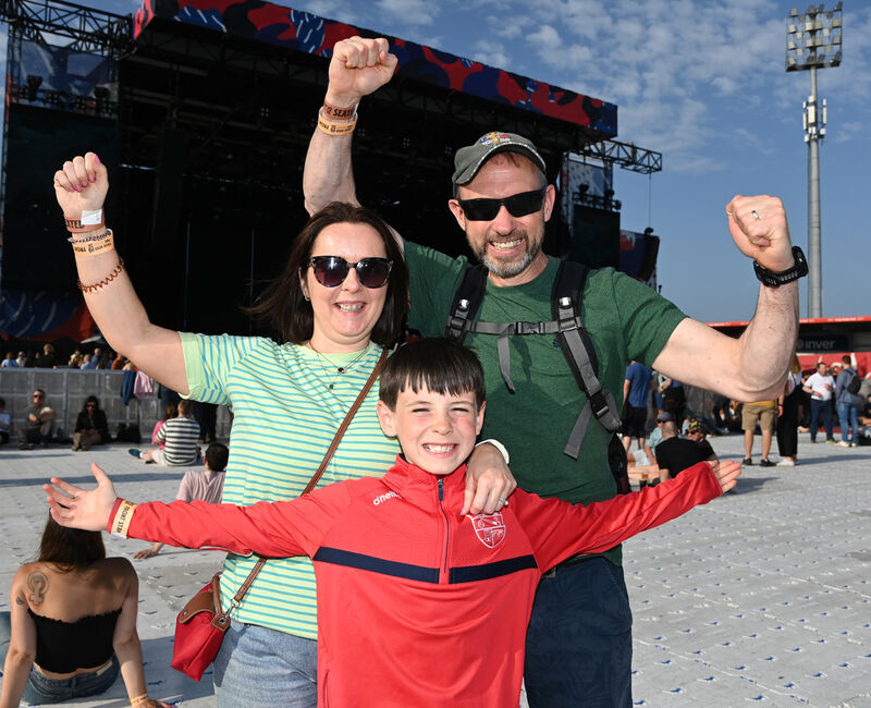 Don and Fionn Murphy, and Brenda Hallihan from Ballincolliog.