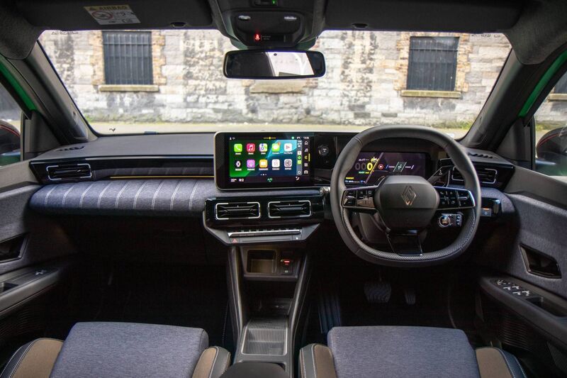 Renault 5 futuristic interior