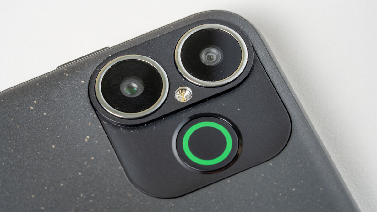 Doro's Secure Button is there for quick access to an emergency contact. Picture: Noel Campion.