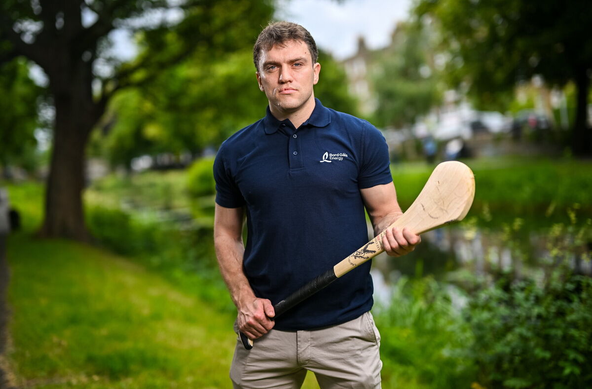 Clare hurler Shane O'Donnell joined Bord Gáis Energy Retrofit Manager Valerie Hand to kick off the new solar campaign. Go to www.bordgaisenergy.ie for more details. Pic: David Fitzgerald/Sportsfile Clare hurler Shane O'Donnell joined Bord Gáis Energy Retrofit Manager Valerie Hand to kick off the new solar campaign. Go to www.bordgaisenergy.ie for more details. Pic: David Fitzgerald/Sportsfile