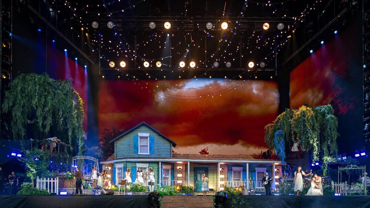 A view of the stage set with Lana Del Rey at a previous date on her tour. (Photo by Joseph Okpako/Getty Images for ABA) A view of the stage set with Lana Del Rey at a previous date on her tour. (Photo by Joseph Okpako/Getty Images for ABA)