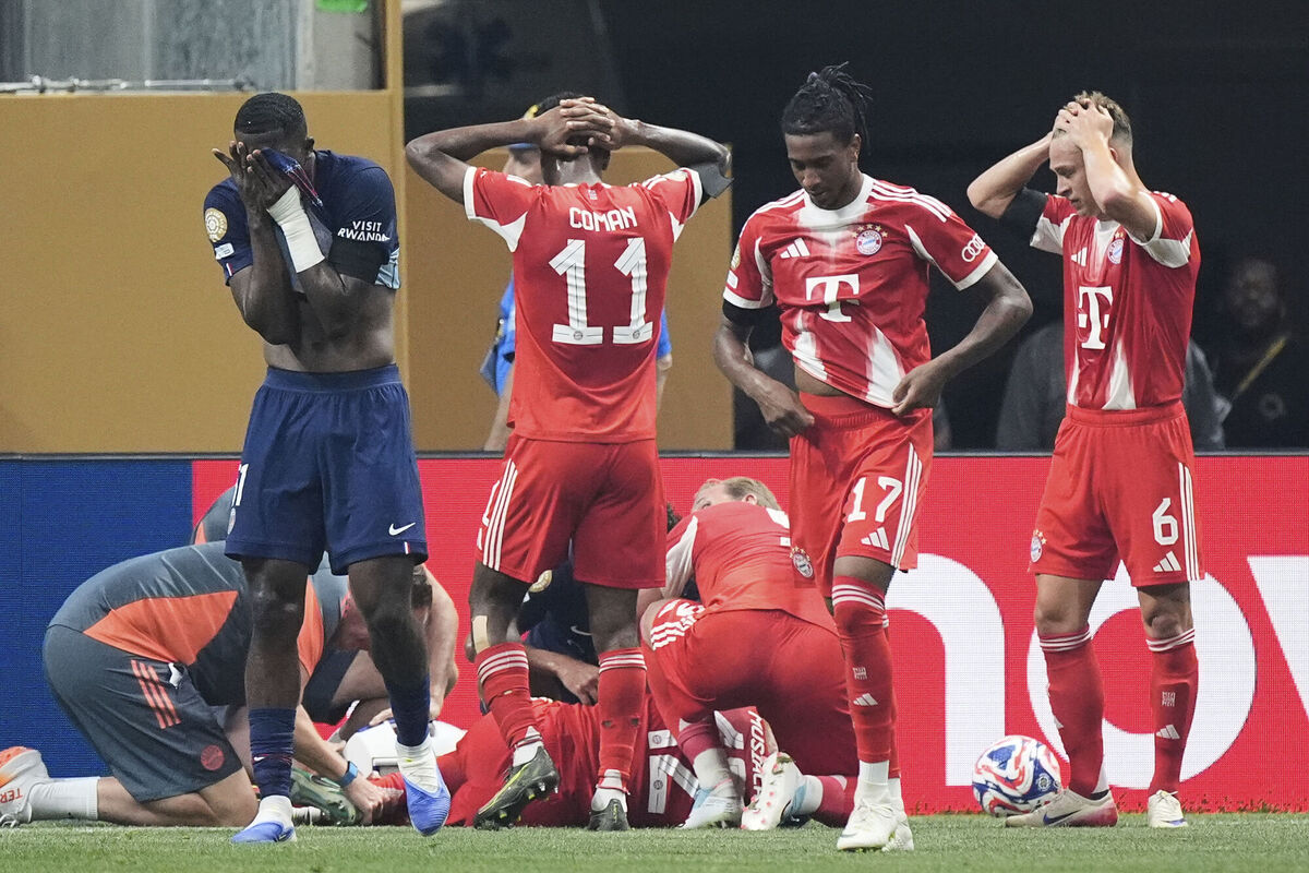 Bayern Munich's Jamal Musiala lies on the ground during the Club World Cup quarterfinal soccer match between PSG and Bayern Munich in Atlanta, Saturday, July 5, 2025. (AP Photo/Mike Stewart) Bayern Munich's Jamal Musiala lies on the ground during the Club World Cup quarterfinal soccer match between PSG and Bayern Munich in Atlanta, Saturday, July 5, 2025. (AP Photo/Mike Stewart)