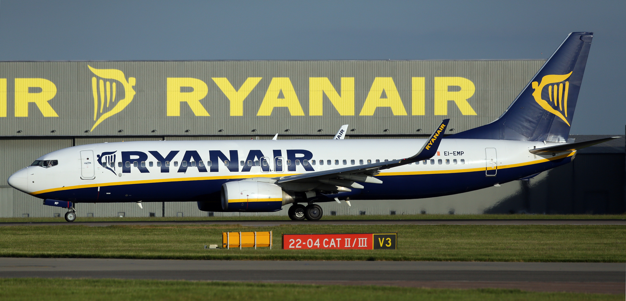 How has Ryanair changed its cabin baggage rule and will other airlines do it too?