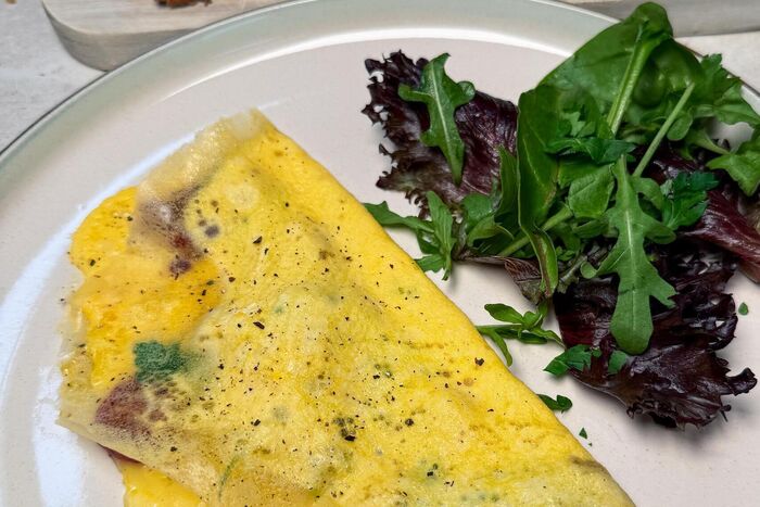 Easy Veggie & Ham Omelette