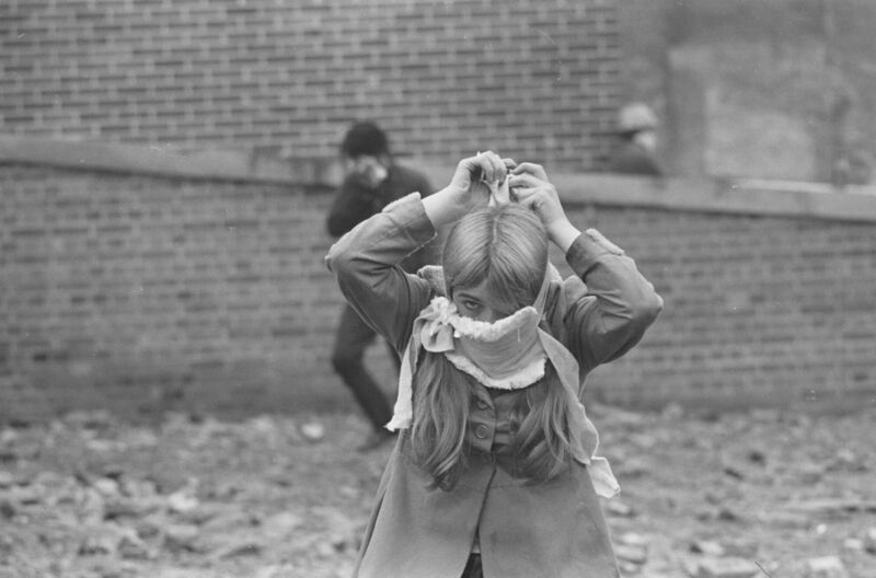 Manifestante republicaine Bogside. Pic: Gilles Caron
