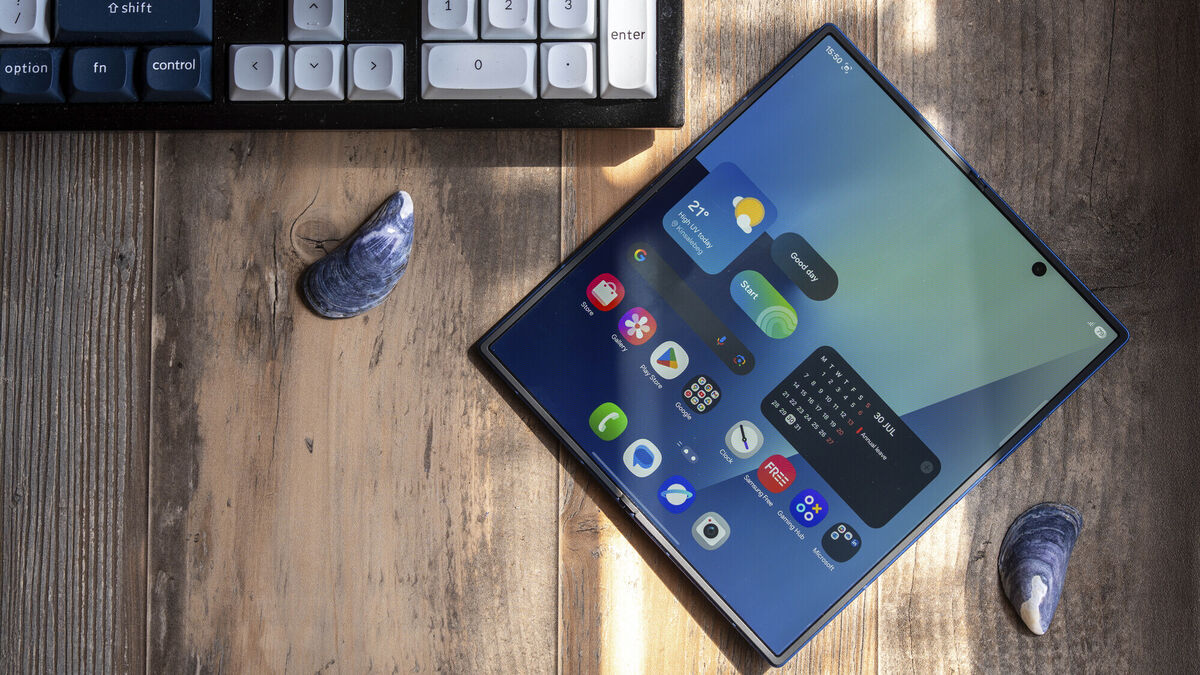 The Z Fold 7’s main screen now measures 8 inches across. Picture: Noel Campion. The Z Fold 7’s main screen now measures 8 inches across. Picture: Noel Campion.