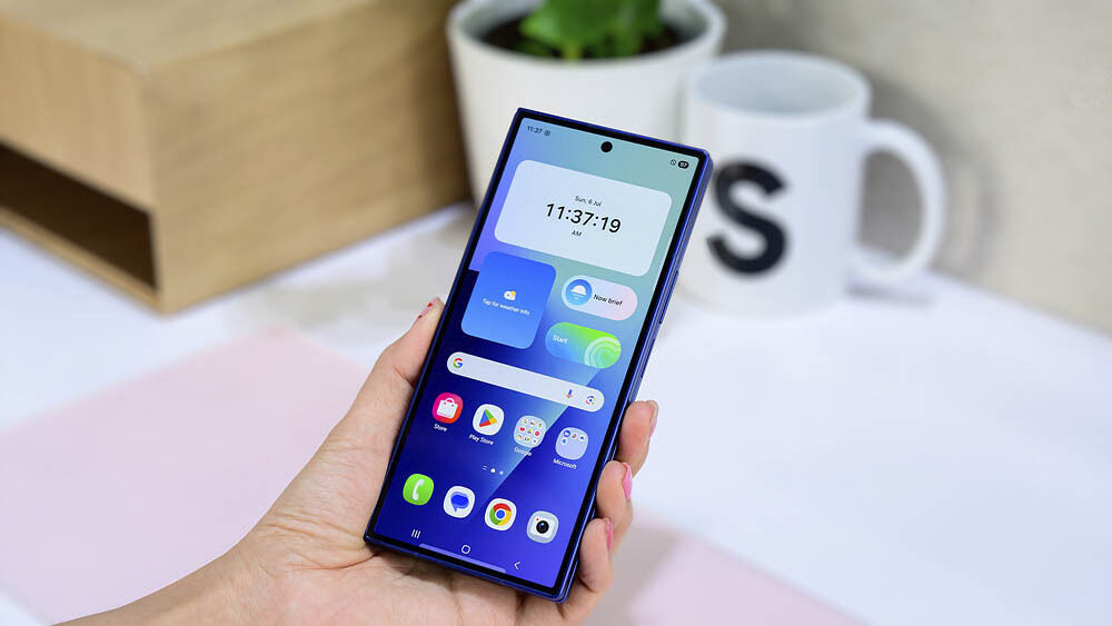 The Galaxy Z Fold 7 now has a wider and more usable cover display. Picture: Samsung. The Galaxy Z Fold 7 now has a wider and more usable cover display. Picture: Samsung.