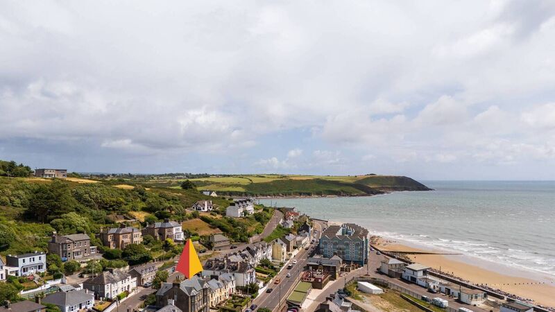To Youghal by the sea: Iconic Marine Bar at just €375,000 is ready for new wave of success To Youghal by the sea: Iconic Marine Bar at just €375,000 is ready for new wave of success