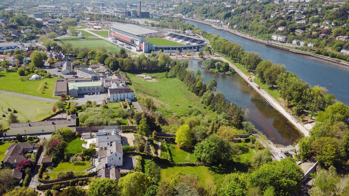 Work is advancing on upgrades around the perimeter of the Atlantic Pond to match the 1.8km Marina Promenade Work is advancing on upgrades around the perimeter of the Atlantic Pond to match the 1.8km Marina Promenade