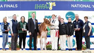 <p>Sponsors Volac, FBD agrinet, along with IHA chief executive Laurence Feeny, judge Torben Melbaum, Sizzler Rompen Rouge Red ET, Becky, and the Hynes family and IHFA president, Mary Rafferty. Picture: Maria Kelly Photography</p>
