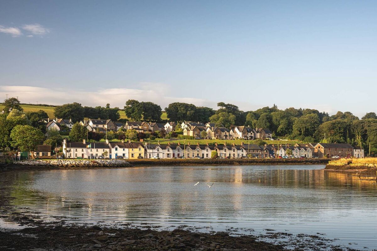 
                        Rise up over Rostellan
                    