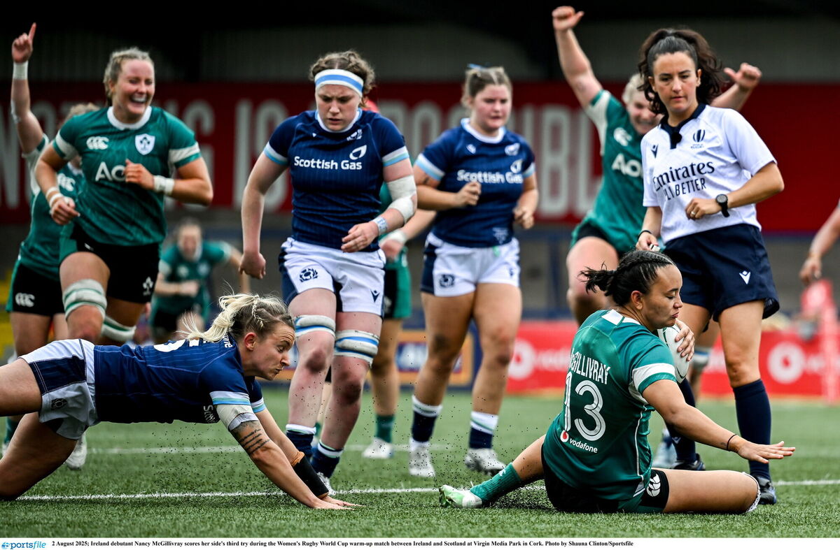 Ireland debutant Nancy McGillivray scores her side's third try. Pic: Shauna Clinton/Sportsfile.