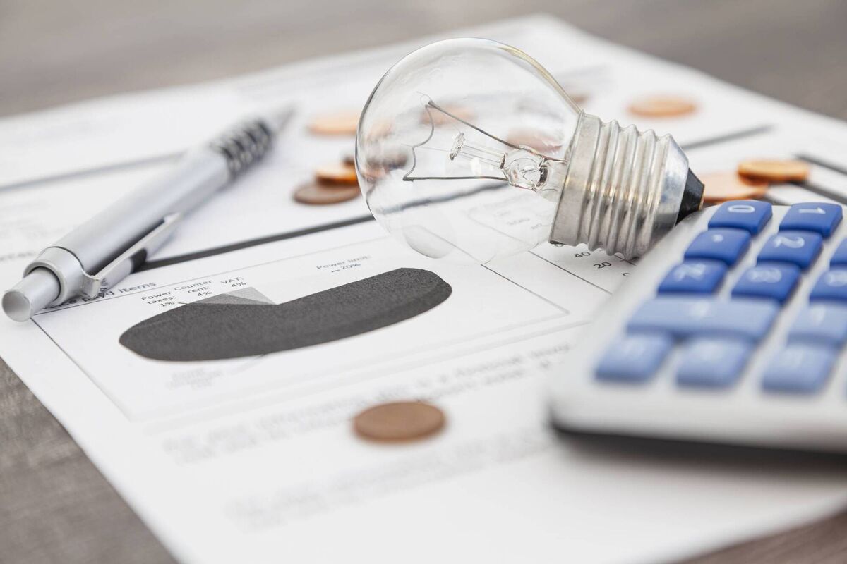 If you haven’t changed your power supplier in the last 12 months, you’re likely missing out. Bundle deals with electricity and gas, being mindful of the price of jumping out of incomplete contracts. File picture If you haven’t changed your power supplier in the last 12 months, you’re likely missing out. Bundle deals with electricity and gas, being mindful of the price of jumping out of incomplete contracts. File picture