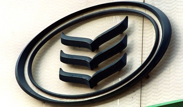 Bank of Ireland under fire after standing still on variable rates