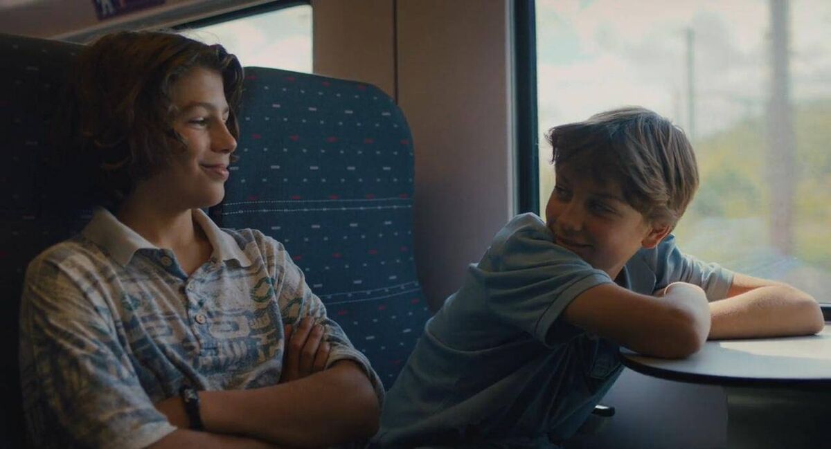 Elias develops feelings for his new neighbour Alexander in Young Hearts