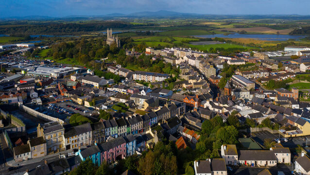 <p>A man, 30, has been arrested on suspicion of murder and is in police custody.</p>