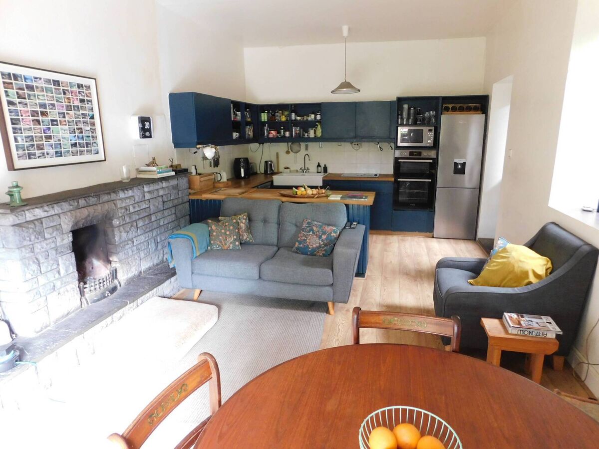 Open plan kitchen lounge