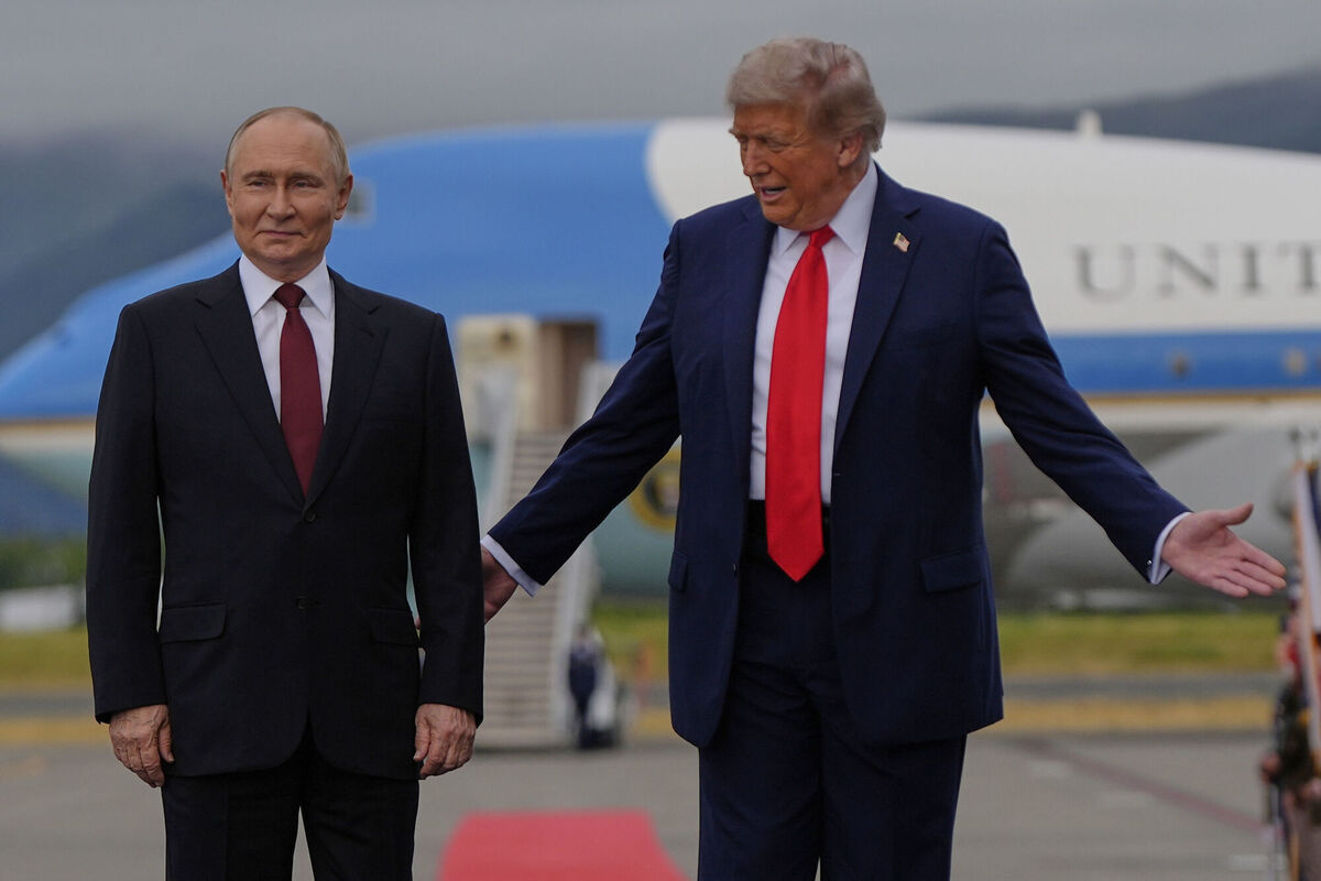 Donald Trump greets Russia's Vladimir Putin Friday, Aug. 15, 2025, at Joint Base Elmendorf-Richardson, Alaska. (AP Photo/Julia Demaree Nikhinson) Donald Trump greets Russia's Vladimir Putin Friday, Aug. 15, 2025, at Joint Base Elmendorf-Richardson, Alaska. (AP Photo/Julia Demaree Nikhinson)