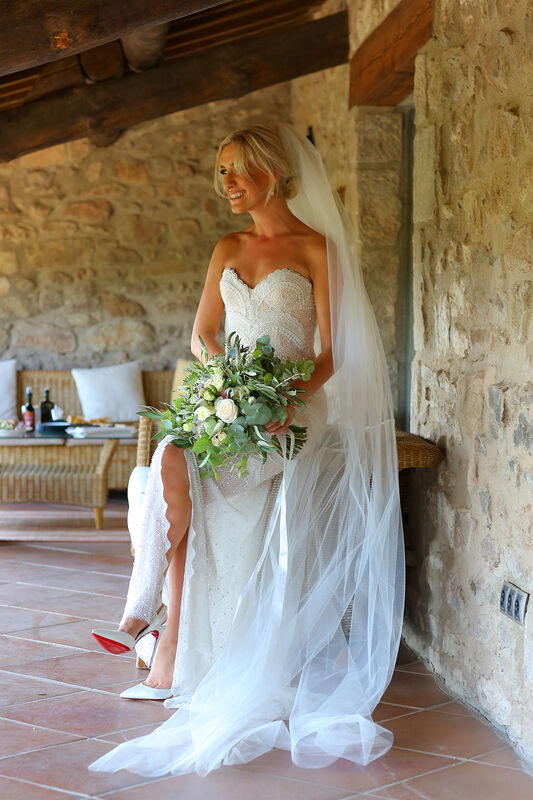 Ciara pictured in her wedding dress on her wedding day.